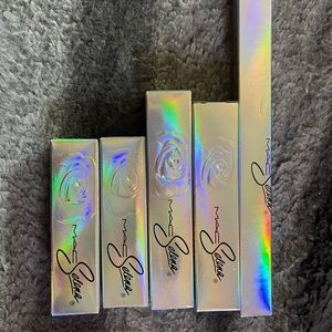 Never been used make up